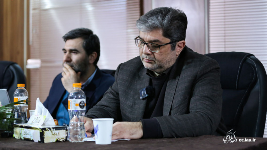 دانشجو به دانشگاه شخصیت می‌دهد