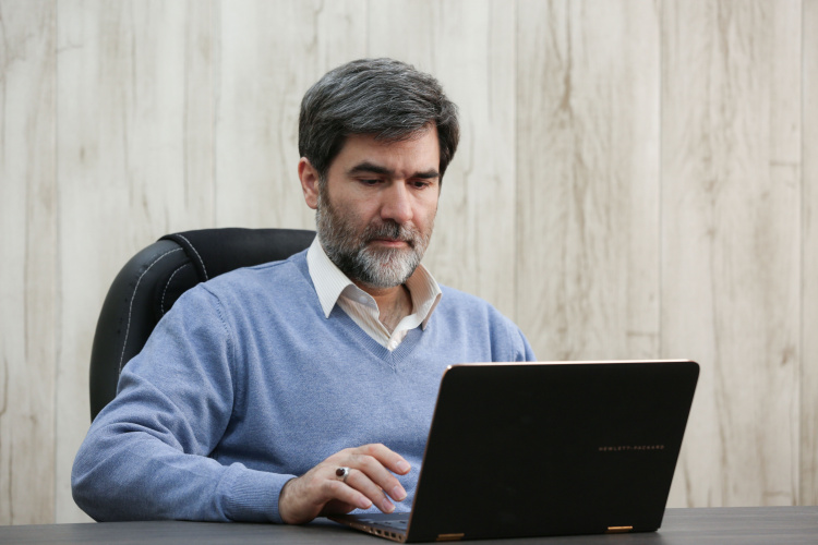 تاثیرپذیری دانشگاه و جامعه از فضای مجازی