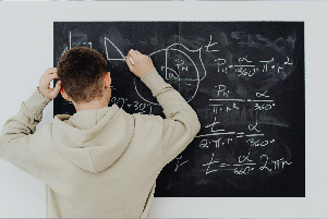 دبیران کانون های دانشجویی واحد الکترونیکی انتخاب شدند